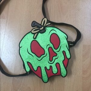 loungefly poison apple